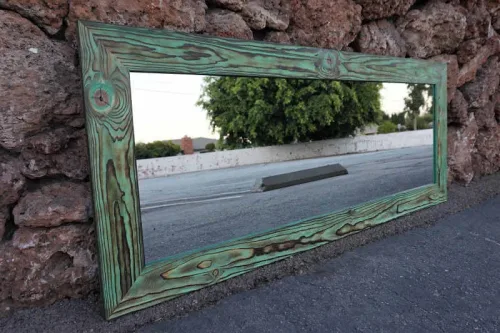 Green mirror