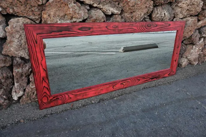 RED MIRROR