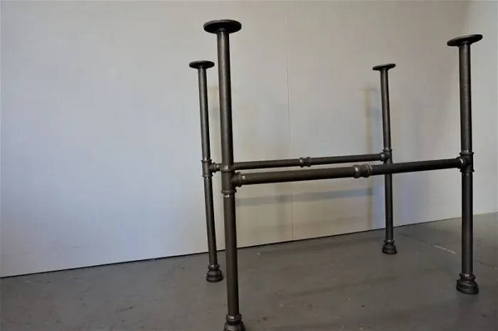 metal pipe table legs
